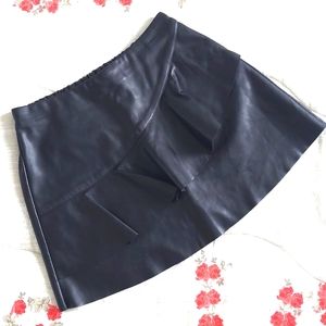 United Colors of Benetton Girl skirt - Faux Leather - Size M (7/8y)